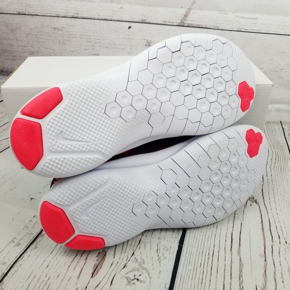 **Sold New Nike Flex Experience Run 7 - Picture 6 of 7